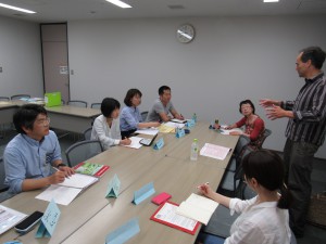 第二クラスは身近な出来事を話す練習をしてます　「息子さんの学校のイベントはどうでしたか？」　「 How was your son's class event ? 」