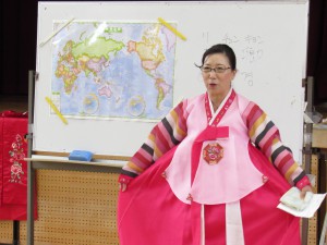 チマはスカート、チョゴリは上着です